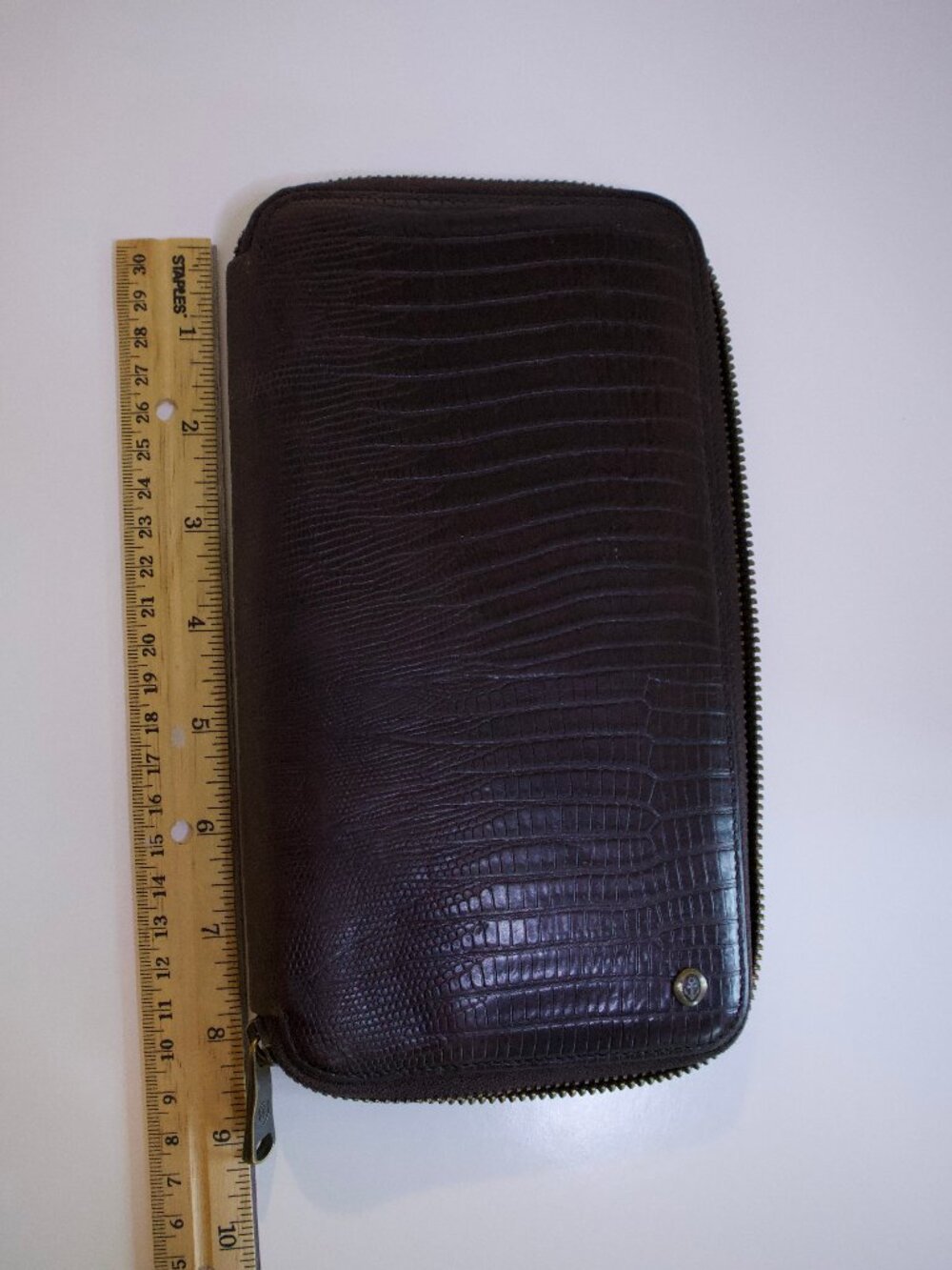 Vintage ONASIS Lizard Embossed Leather Long zip around travel Wallet